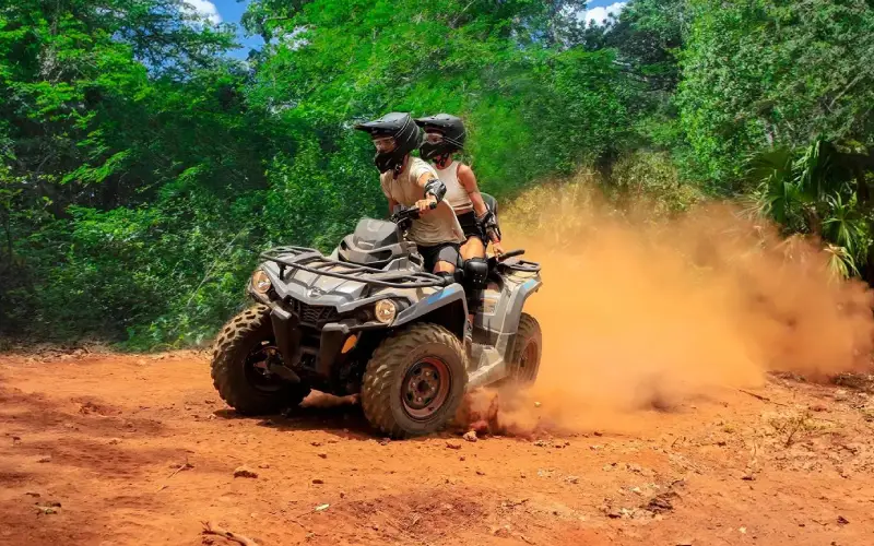 a cuatrimoto selva cancun aventura