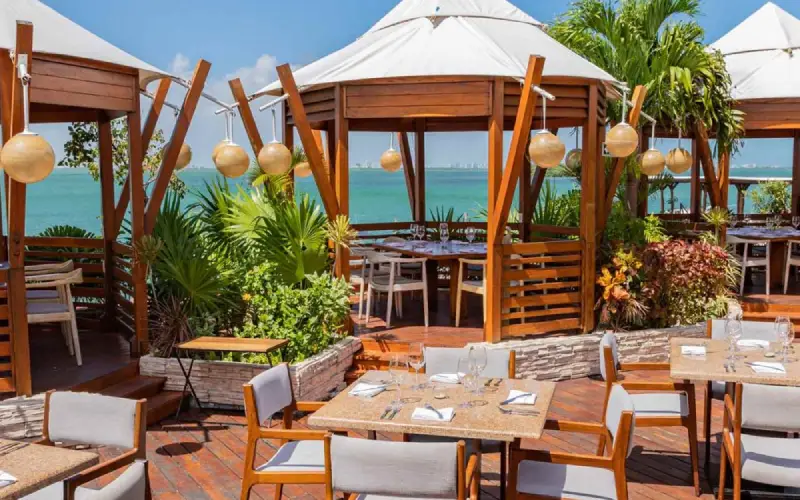 c restaurante frente mar cancun vistas
